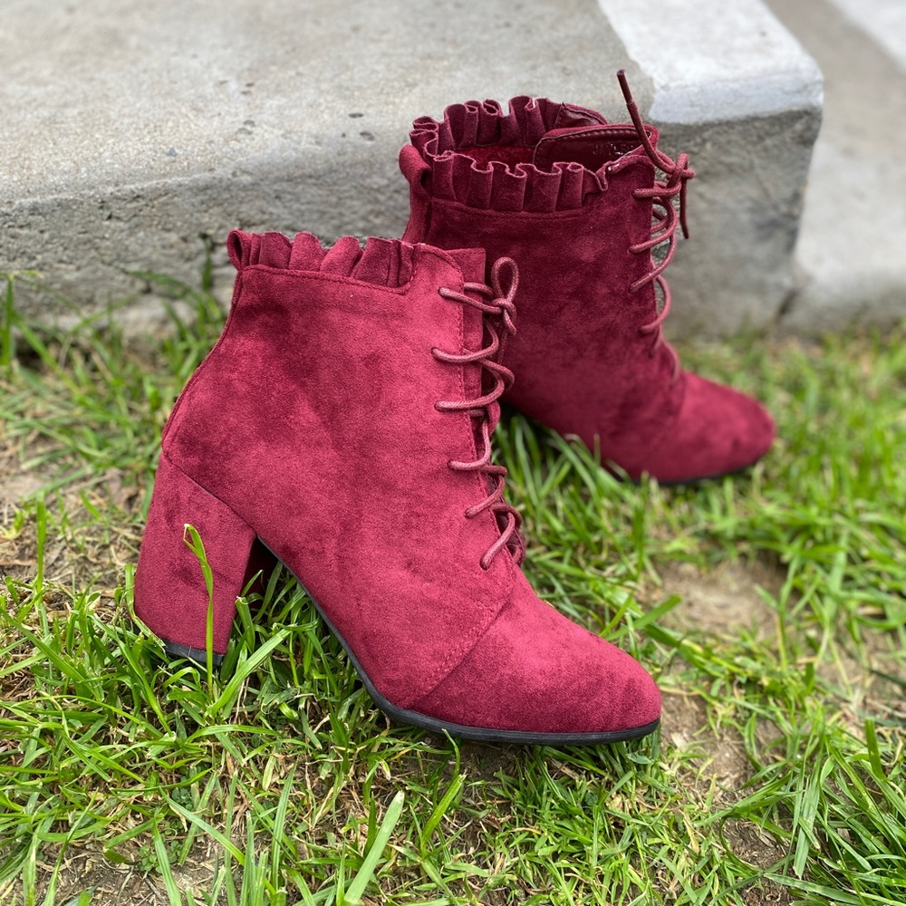 Faux suede booties - Picture 6 of 8